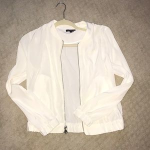White lightweight jacket